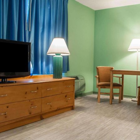 Econo Lodge Buffalo South Blasdell Eksteriør bilde