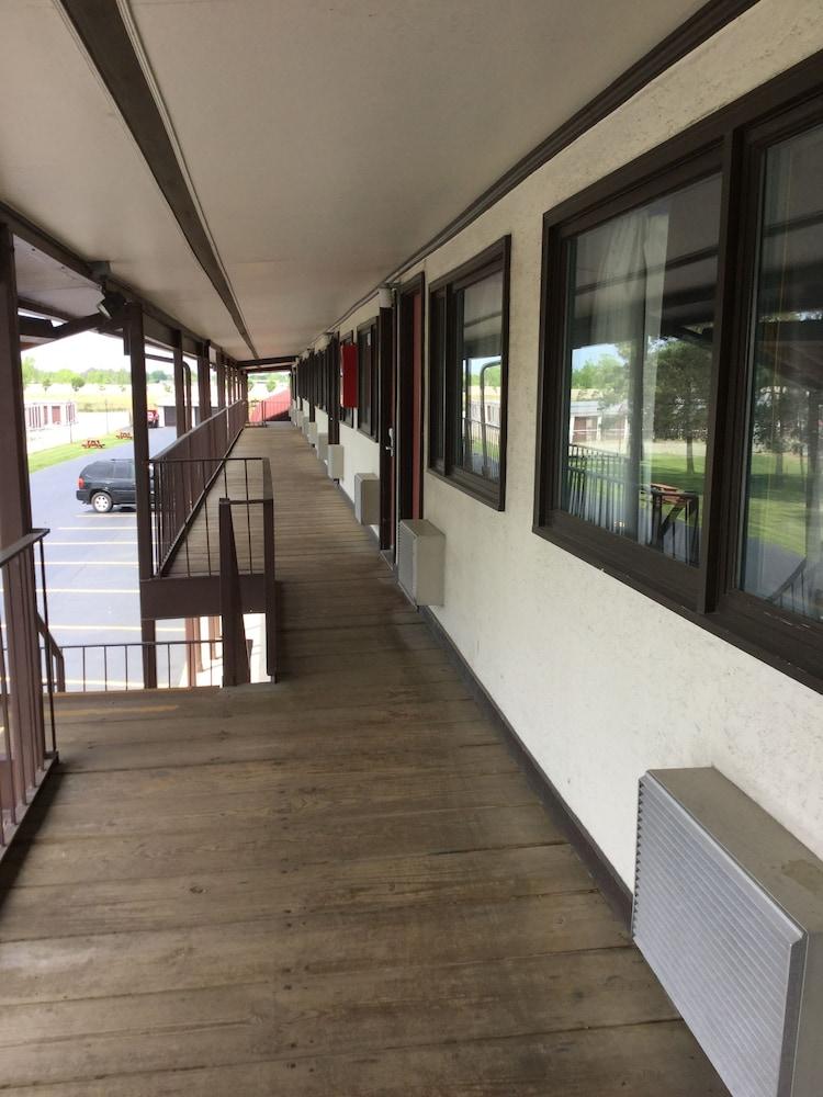 Econo Lodge Buffalo South Blasdell Eksteriør bilde