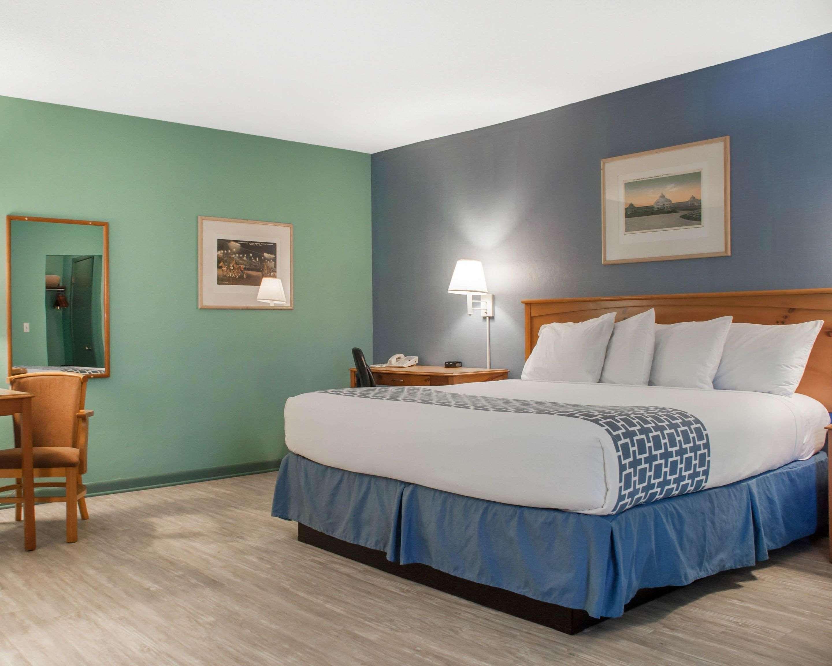 Econo Lodge Buffalo South Blasdell Eksteriør bilde