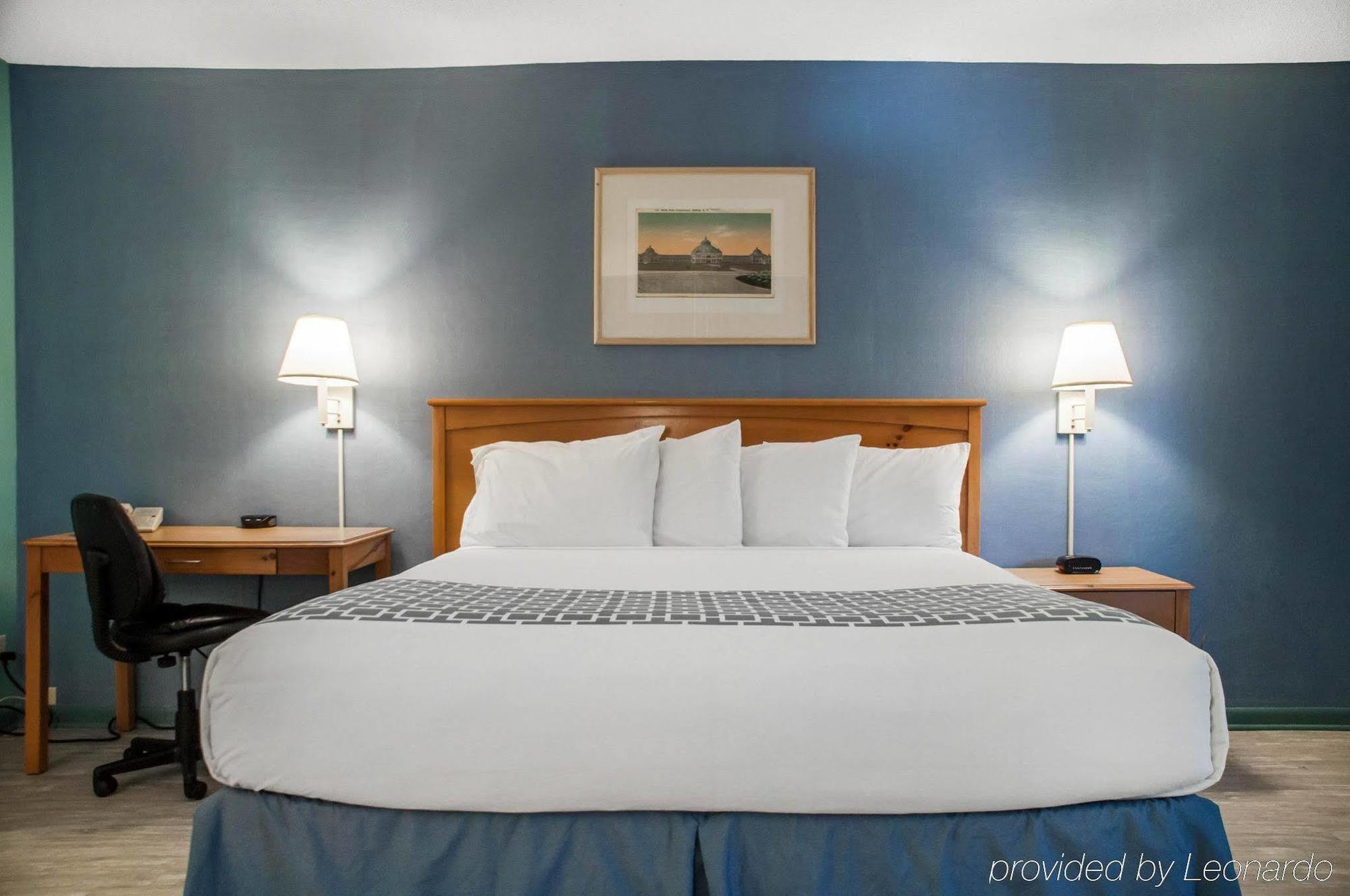 Econo Lodge Buffalo South Blasdell Eksteriør bilde