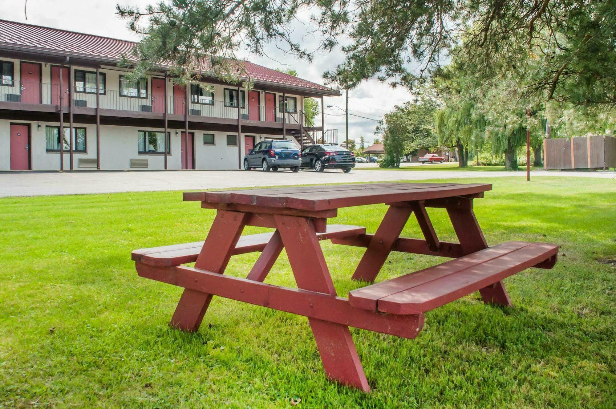 Econo Lodge Buffalo South Blasdell Eksteriør bilde