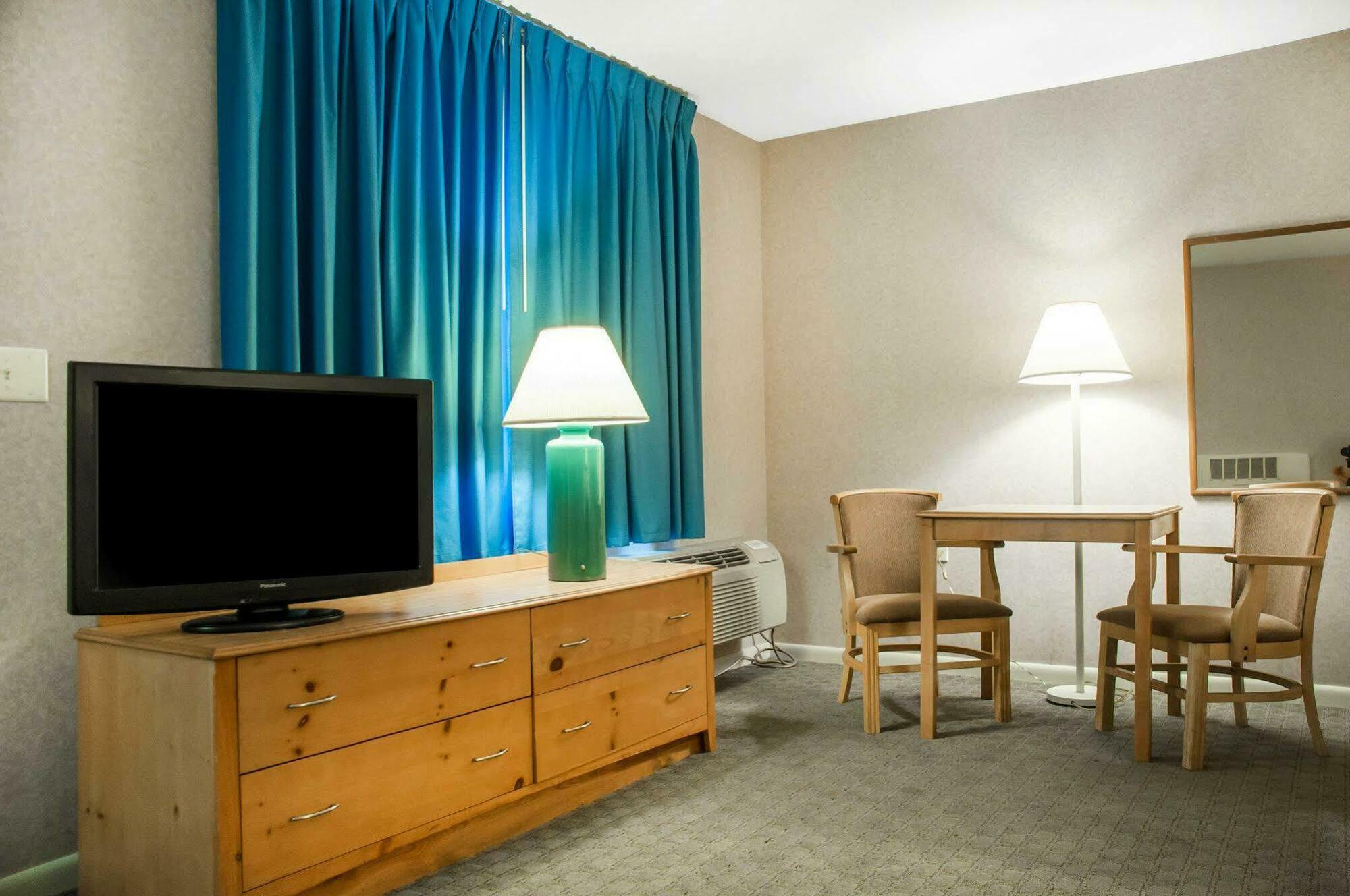 Econo Lodge Buffalo South Blasdell Eksteriør bilde