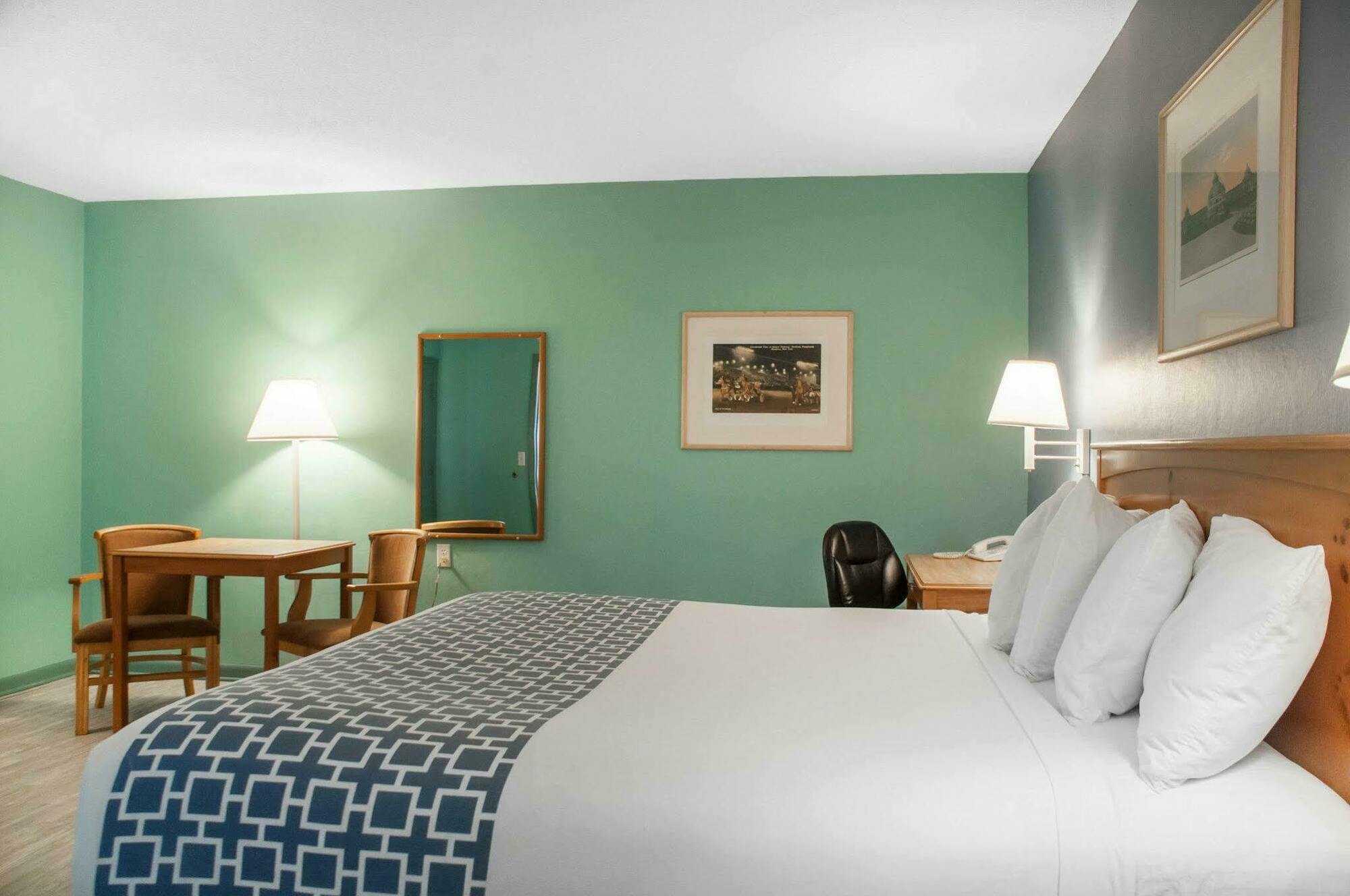 Econo Lodge Buffalo South Blasdell Eksteriør bilde